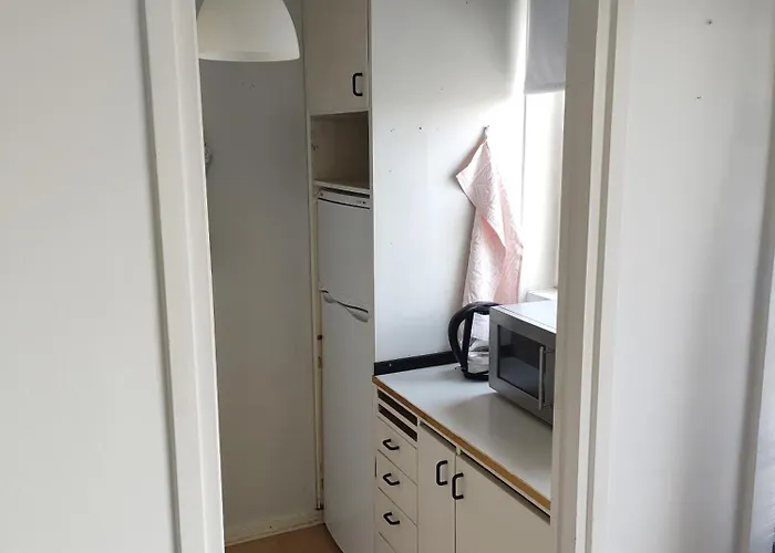 Urban Nest Apartment *